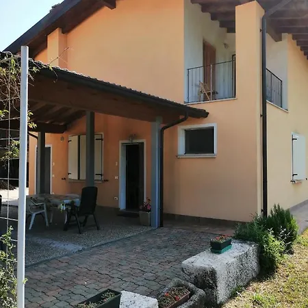 Cascina Legnago Bilocale A 6 Chilometri Da Salo' Apartamento Villanuova sul clisi Exterior foto