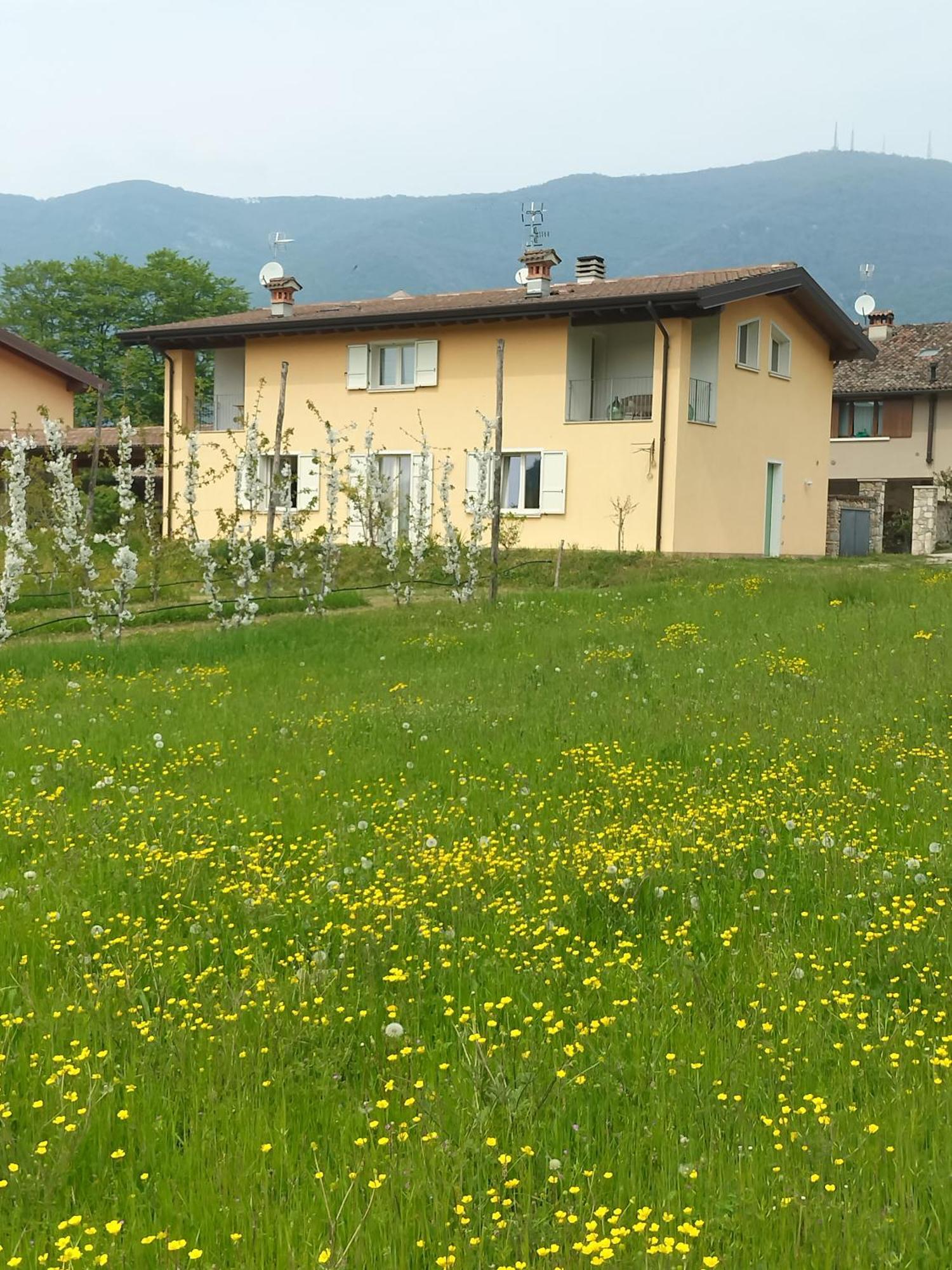 Cascina Legnago Bilocale A 6 Chilometri Da Salo' Apartment Villanuova sul clisi