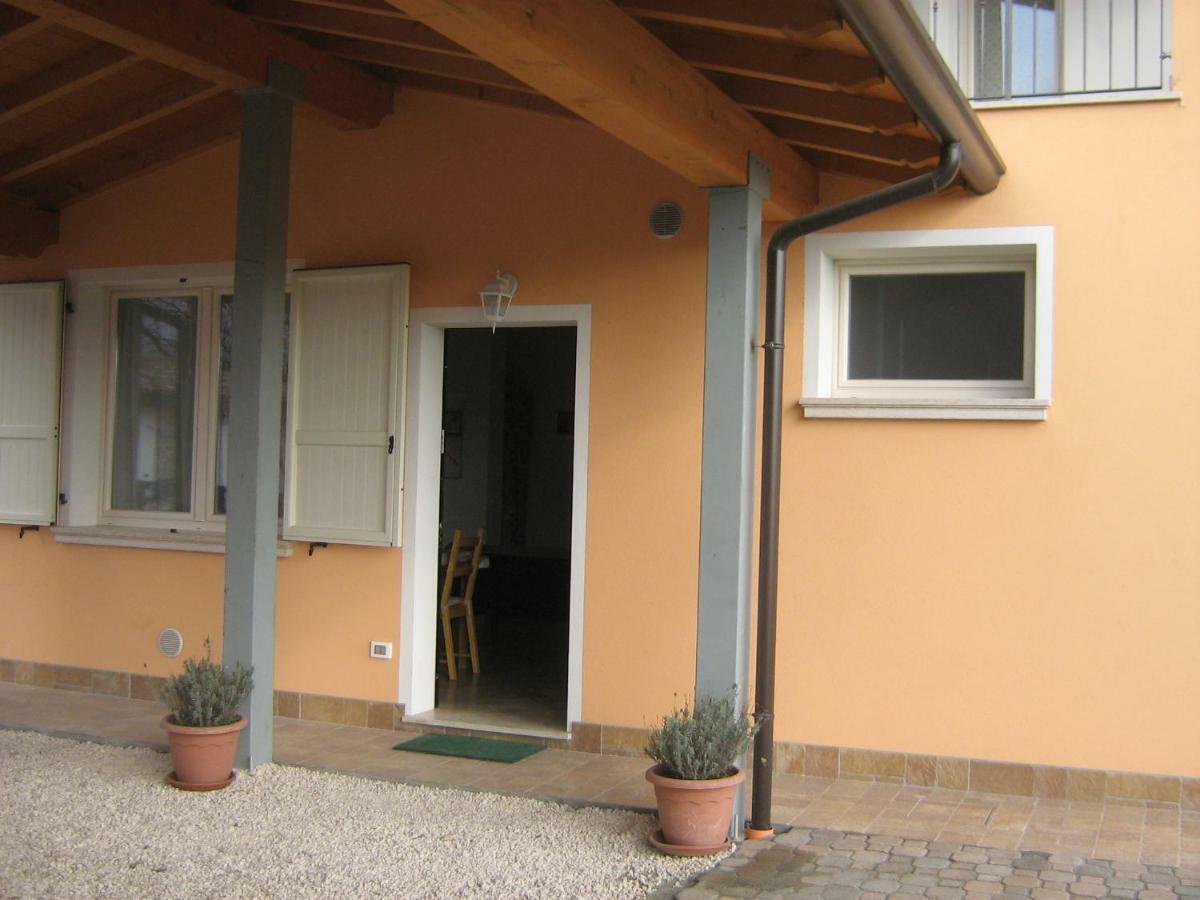 Cascina Legnago Bilocale A 6 Chilometri Da Salo' Appartement *